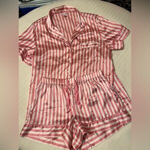 Victoria’s Secret iconic pink white stripe pajamas S